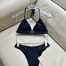 miumiu新款连体泳衣👙❤️😍🥰适合多种场景的游泳衣🏊♀️海边 游泳池 温泉 水上乐园 漂流都可以😌 miumiu新款连体泳衣👙❤️😍🥰适合多种场景的游泳衣🏊♀️海边 游泳池 温泉 水上乐园 漂流都可以😌