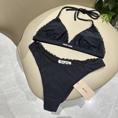miumiu新款连体泳衣👙❤️😍🥰适合多种场景的游泳衣🏊♀️海边 游泳池 温泉 水上乐园 漂流都可以😌 miumiu新款连体泳衣👙❤️😍🥰适合多种场景的游泳衣🏊♀️海边 游泳池 温泉 水上乐园 漂流都可以😌