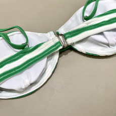 miumiu新款分体泳衣👙❤️😍🥰适合多种场景的游泳衣🏊♀️海边 游泳池 温泉 水上乐园 漂流都可以😌 miumiu新款分体泳衣👙❤️😍🥰适合多种场景的游泳衣🏊♀️海边 游泳池 温泉 水上乐园 漂流都可以😌