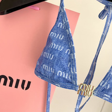 miumiu新款分体泳衣👙❤️😍🥰适合多种场景的游泳衣🏊♀️海边 游泳池 温泉 水上乐园 漂流都可以😌 miumiu新款分体泳衣👙❤️😍🥰适合多种场景的游泳衣🏊♀️海边 游泳池 温泉 水上乐园 漂流都可以😌