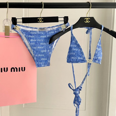 miumiu新款分体泳衣👙❤️😍🥰适合多种场景的游泳衣🏊♀️海边 游泳池 温泉 水上乐园 漂流都可以😌 miumiu新款分体泳衣👙❤️😍🥰适合多种场景的游泳衣🏊♀️海边 游泳池 温泉 水上乐园 漂流都可以😌