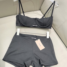 miumiu新款分体针织泳衣👙❤️😍🥰适合多种场景的游泳衣🏊♀️海边 游泳池 温泉 水上乐园 漂流都可 miumiu新款分体针织泳衣👙❤️😍🥰适合多种场景的游泳衣🏊♀️海边 游泳池 温泉 水上乐园 漂流都可