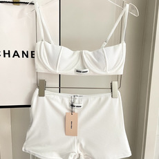 miumiu新款针织分体泳衣👙❤️😍🥰适合多种场景的游泳衣🏊♀️海边 游泳池 温泉 水上乐园 漂流都可 miumiu新款针织分体泳衣👙❤️😍🥰适合多种场景的游泳衣🏊♀️海边 游泳池 温泉 水上乐园 漂流都可