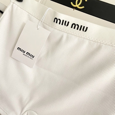 miumiu新款分体泳衣👙❤️😍🥰适合多种场景的游泳衣🏊♀️海边 游泳池 温泉 水上乐园 漂流都可以😌 miumiu新款分体泳衣👙❤️😍🥰适合多种场景的游泳衣🏊♀️海边 游泳池 温泉 水上乐园 漂流都可以😌
