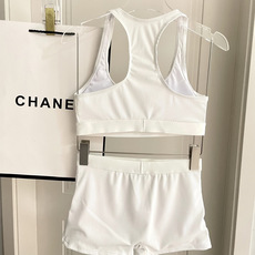 miumiu新款分体泳衣👙❤️😍🥰适合多种场景的游泳衣🏊♀️海边 游泳池 温泉 水上乐园 漂流都可以😌 miumiu新款分体泳衣👙❤️😍🥰适合多种场景的游泳衣🏊♀️海边 游泳池 温泉 水上乐园 漂流都可以😌
