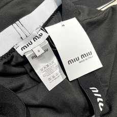 miumiu新款分体泳衣👙❤️😍🥰适合多种场景的游泳衣🏊♀️海边 游泳池 温泉 水上乐园 漂流都可以😌 miumiu新款分体泳衣👙❤️😍🥰适合多种场景的游泳衣🏊♀️海边 游泳池 温泉 水上乐园 漂流都可以😌