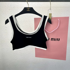 miumiu新款分体泳衣👙❤️😍🥰适合多种场景的游泳衣🏊♀️海边 游泳池 温泉 水上乐园 漂流都可以😌 miumiu新款分体泳衣👙❤️😍🥰适合多种场景的游泳衣🏊♀️海边 游泳池 温泉 水上乐园 漂流都可以😌