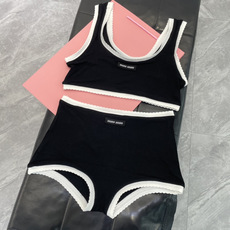 miumiu新款分体泳衣👙❤️😍🥰适合多种场景的游泳衣🏊♀️海边 游泳池 温泉 水上乐园 漂流都可以😌 miumiu新款分体泳衣👙❤️😍🥰适合多种场景的游泳衣🏊♀️海边 游泳池 温泉 水上乐园 漂流都可以😌