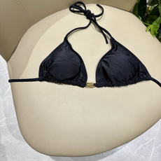 miumiu新款分体泳衣👙❤️😍🥰适合多种场景的游泳衣🏊♀️海边 游泳池 温泉 水上乐园 漂流都可以😌 miumiu新款分体泳衣👙❤️😍🥰适合多种场景的游泳衣🏊♀️海边 游泳池 温泉 水上乐园 漂流都可以😌