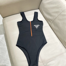 普拉达针织泳衣😍🥰适合多种场景的游泳衣🏊♀️海边 游泳池 温泉 水上乐园 漂流都可以😌内搭也完全可以 普拉达针织泳衣😍🥰适合多种场景的游泳衣🏊♀️海边 游泳池 温泉 水上乐园 漂流都可以😌内搭也完全可以