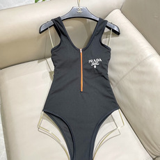 普拉达针织泳衣😍🥰适合多种场景的游泳衣🏊♀️海边 游泳池 温泉 水上乐园 漂流都可以😌内搭也完全可以 普拉达针织泳衣😍🥰适合多种场景的游泳衣🏊♀️海边 游泳池 温泉 水上乐园 漂流都可以😌内搭也完全可以