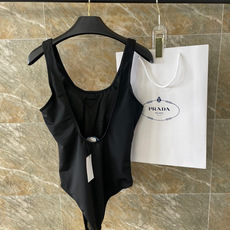 普拉达连体泳衣😍🥰适合多种场景的游泳衣🏊♀️海边 游泳池 温泉 水上乐园 漂流都可以😌内搭也完全可以 普拉达连体泳衣😍🥰适合多种场景的游泳衣🏊♀️海边 游泳池 温泉 水上乐园 漂流都可以😌内搭也完全可以