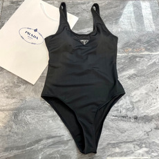普拉达连体泳衣😍🥰适合多种场景的游泳衣🏊♀️海边 游泳池 温泉 水上乐园 漂流都可以😌内搭也完全可以 普拉达连体泳衣😍🥰适合多种场景的游泳衣🏊♀️海边 游泳池 温泉 水上乐园 漂流都可以😌内搭也完全可以