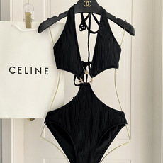 Celine新款泳衣👙❤️😍🥰适合多种场景的游泳衣🏊♀️海边 游泳池 温泉 水上乐园 漂流都可以😌内搭 Celine新款泳衣👙❤️😍🥰适合多种场景的游泳衣🏊♀️海边 游泳池 温泉 水上乐园 漂流都可以😌内搭