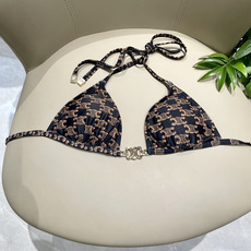 Celine新款比基尼泳衣👙❤️😍🥰适合多种场景的游泳衣🏊♀️海边 游泳池 温泉 水上乐园 漂流都可以 Celine新款比基尼泳衣👙❤️😍🥰适合多种场景的游泳衣🏊♀️海边 游泳池 温泉 水上乐园 漂流都可以