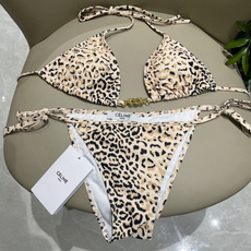 Celine新款泳衣👙❤️😍🥰适合多种场景的游泳衣🏊♀️海边 游泳池 温泉 水上乐园 漂流都可以😌内搭 Celine新款泳衣👙❤️😍🥰适合多种场景的游泳衣🏊♀️海边 游泳池 温泉 水上乐园 漂流都可以😌内搭