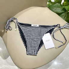 Celine新款泳衣👙❤️😍🥰适合多种场景的游泳衣🏊♀️海边 游泳池 温泉 水上乐园 漂流都可以😌内搭 Celine新款泳衣👙❤️😍🥰适合多种场景的游泳衣🏊♀️海边 游泳池 温泉 水上乐园 漂流都可以😌内搭