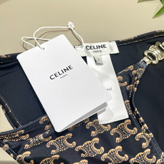Celine新款泳衣👙❤️😍🥰适合多种场景的游泳衣🏊♀️海边 游泳池 温泉 水上乐园 漂流都可以😌内搭 Celine新款泳衣👙❤️😍🥰适合多种场景的游泳衣🏊♀️海边 游泳池 温泉 水上乐园 漂流都可以😌内搭