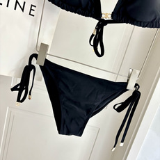 Celine新款泳衣👙❤️😍🥰适合多种场景的游泳衣🏊♀️海边 游泳池 温泉 水上乐园 漂流都可以😌内搭 Celine新款泳衣👙❤️😍🥰适合多种场景的游泳衣🏊♀️海边 游泳池 温泉 水上乐园 漂流都可以😌内搭