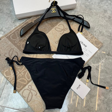 Celine连体泳衣🥰适合多种场景的游泳衣🏊♀️海边 游泳池 温泉 水上乐园 漂流都可以😌内搭也完全可 Celine连体泳衣🥰适合多种场景的游泳衣🏊♀️海边 游泳池 温泉 水上乐园 漂流都可以😌内搭也完全可