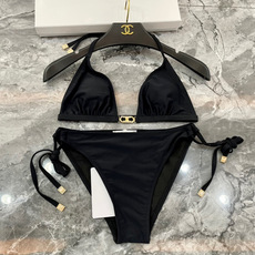 Celine连体泳衣🥰适合多种场景的游泳衣🏊♀️海边 游泳池 温泉 水上乐园 漂流都可以😌内搭也完全可 Celine连体泳衣🥰适合多种场景的游泳衣🏊♀️海边 游泳池 温泉 水上乐园 漂流都可以😌内搭也完全可