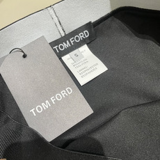 TOMFORD新款比基尼😍🥰适合多种场景的游泳衣🏊♀️海边 游泳池 温泉 水上乐园 漂流都可以😌内搭也 TOMFORD新款比基尼😍🥰适合多种场景的游泳衣🏊♀️海边 游泳池 温泉 水上乐园 漂流都可以😌内搭也