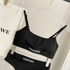 TOMFORD新款比基尼😍🥰适合多种场景的游泳衣🏊♀️海边 游泳池 温泉 水上乐园 漂流都可以😌内搭也 TOMFORD新款比基尼😍🥰适合多种场景的游泳衣🏊♀️海边 游泳池 温泉 水上乐园 漂流都可以😌内搭也