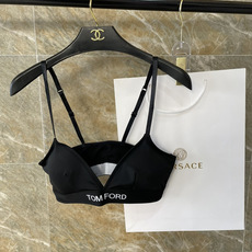 TOMFORD新款比基尼😍🥰适合多种场景的游泳衣🏊♀️海边 游泳池 温泉 水上乐园 漂流都可以😌内搭也 TOMFORD新款比基尼😍🥰适合多种场景的游泳衣🏊♀️海边 游泳池 温泉 水上乐园 漂流都可以😌内搭也