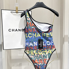 Chanel新款连体泳衣 度假氛围感天花板|不规则轻奢泳装辣妹夏日限定,海边氛围感战袍🌴单侧斜肩剪裁,拿 Chanel新款连体泳衣 度假氛围感天花板|不规则轻奢泳装辣妹夏日限定,海边氛围感战袍🌴单侧斜肩剪裁,拿