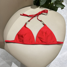 范思哲新款比基尼泳衣 对版五金😍🥰适合多种场景的游泳衣🏊♀️海边 游泳池 温泉 水上乐园 漂流都可以 范思哲新款比基尼泳衣 对版五金😍🥰适合多种场景的游泳衣🏊♀️海边 游泳池 温泉 水上乐园 漂流都可以