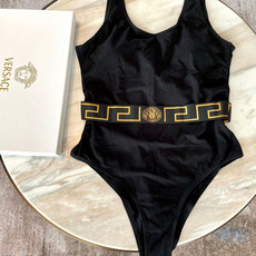 范思哲新款泳衣 😍🥰适合多种场景的游泳衣🏊♀️海边 游泳池 温泉 水上乐园 漂流都可以😌内搭也完全可 范思哲新款泳衣 😍🥰适合多种场景的游泳衣🏊♀️海边 游泳池 温泉 水上乐园 漂流都可以😌内搭也完全可