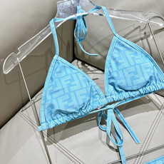 芬迪比基尼😍🥰适合多种场景的游泳衣🏊♀️海边 游泳池 温泉 水上乐园 漂流都可以😌内搭也完全可以 连体 芬迪比基尼😍🥰适合多种场景的游泳衣🏊♀️海边 游泳池 温泉 水上乐园 漂流都可以😌内搭也完全可以 连体