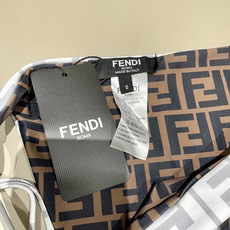 Fendi 芬迪比基尼双面可穿😍🥰适合多种场景的游泳衣🏊♀️海边 游泳池 温泉 水上乐园 漂流都可以😌 Fendi 芬迪比基尼双面可穿😍🥰适合多种场景的游泳衣🏊♀️海边 游泳池 温泉 水上乐园 漂流都可以😌