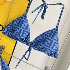 芬迪比基尼😍🥰适合多种场景的游泳衣🏊♀️海边 游泳池 温泉 水上乐园 漂流都可以😌内搭也完全可以 连体 芬迪比基尼😍🥰适合多种场景的游泳衣🏊♀️海边 游泳池 温泉 水上乐园 漂流都可以😌内搭也完全可以 连体