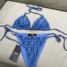 芬迪比基尼😍🥰适合多种场景的游泳衣🏊♀️海边 游泳池 温泉 水上乐园 漂流都可以😌内搭也完全可以 连体 芬迪比基尼😍🥰适合多种场景的游泳衣🏊♀️海边 游泳池 温泉 水上乐园 漂流都可以😌内搭也完全可以 连体