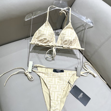芬迪比基尼😍🥰适合多种场景的游泳衣🏊♀️海边 游泳池 温泉 水上乐园 漂流都可以😌内搭也完全可以 连体 芬迪比基尼😍🥰适合多种场景的游泳衣🏊♀️海边 游泳池 温泉 水上乐园 漂流都可以😌内搭也完全可以 连体