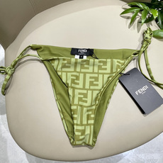 芬迪比基尼😍🥰适合多种场景的游泳衣🏊♀️海边 游泳池 温泉 水上乐园 漂流都可以😌内搭也完全可以 连体 芬迪比基尼😍🥰适合多种场景的游泳衣🏊♀️海边 游泳池 温泉 水上乐园 漂流都可以😌内搭也完全可以 连体