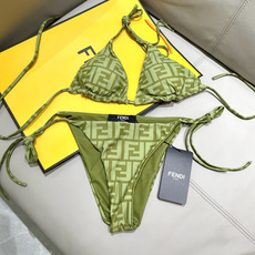 芬迪比基尼😍🥰适合多种场景的游泳衣🏊♀️海边 游泳池 温泉 水上乐园 漂流都可以😌内搭也完全可以 连体 芬迪比基尼😍🥰适合多种场景的游泳衣🏊♀️海边 游泳池 温泉 水上乐园 漂流都可以😌内搭也完全可以 连体
