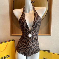 Fendi 芬迪连体😍🥰适合多种场景的游泳衣🏊♀️海边 游泳池 温泉 水上乐园 漂流都可以😌内搭也完全 Fendi 芬迪连体😍🥰适合多种场景的游泳衣🏊♀️海边 游泳池 温泉 水上乐园 漂流都可以😌内搭也完全