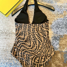 Fendi 芬迪连体😍🥰适合多种场景的游泳衣🏊♀️海边 游泳池 温泉 水上乐园 漂流都可以😌内搭也完全 Fendi 芬迪连体😍🥰适合多种场景的游泳衣🏊♀️海边 游泳池 温泉 水上乐园 漂流都可以😌内搭也完全