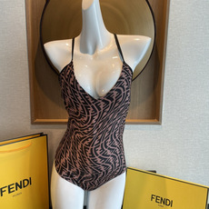Fendi 芬迪泳衣😍🥰适合多种场景的游泳衣🏊♀️海边 游泳池 温泉 水上乐园 漂流都可以😌内搭也完全 Fendi 芬迪泳衣😍🥰适合多种场景的游泳衣🏊♀️海边 游泳池 温泉 水上乐园 漂流都可以😌内搭也完全