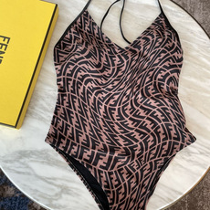 Fendi 芬迪泳衣😍🥰适合多种场景的游泳衣🏊♀️海边 游泳池 温泉 水上乐园 漂流都可以😌内搭也完全 Fendi 芬迪泳衣😍🥰适合多种场景的游泳衣🏊♀️海边 游泳池 温泉 水上乐园 漂流都可以😌内搭也完全