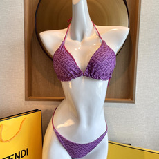 芬迪比基尼😍🥰适合多种场景的游泳衣🏊♀️海边 游泳池 温泉 水上乐园 漂流都可以😌内搭也完全可以 连体 芬迪比基尼😍🥰适合多种场景的游泳衣🏊♀️海边 游泳池 温泉 水上乐园 漂流都可以😌内搭也完全可以 连体