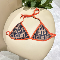 芬迪比基尼😍🥰适合多种场景的游泳衣🏊♀️海边 游泳池 温泉 水上乐园 漂流都可以😌内搭也完全可以 连体 芬迪比基尼😍🥰适合多种场景的游泳衣🏊♀️海边 游泳池 温泉 水上乐园 漂流都可以😌内搭也完全可以 连体