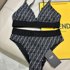 芬迪比基尼😍🥰适合多种场景的游泳衣🏊♀️海边 游泳池 温泉 水上乐园 漂流都可以😌内搭也完全可以 连体 芬迪比基尼😍🥰适合多种场景的游泳衣🏊♀️海边 游泳池 温泉 水上乐园 漂流都可以😌内搭也完全可以 连体