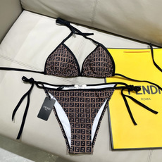 芬迪比基尼😍🥰适合多种场景的游泳衣🏊♀️海边 游泳池 温泉 水上乐园 漂流都可以😌内搭也完全可以 连体 芬迪比基尼😍🥰适合多种场景的游泳衣🏊♀️海边 游泳池 温泉 水上乐园 漂流都可以😌内搭也完全可以 连体