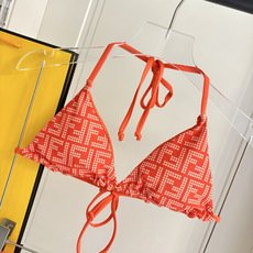 芬迪比基尼😍🥰适合多种场景的游泳衣🏊♀️海边 游泳池 温泉 水上乐园 漂流都可以😌内搭也完全可以 连体 芬迪比基尼😍🥰适合多种场景的游泳衣🏊♀️海边 游泳池 温泉 水上乐园 漂流都可以😌内搭也完全可以 连体