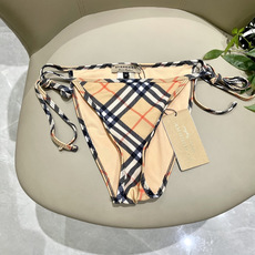 巴宝莉新款比基尼泳衣 😍🥰适合多种场景的游泳衣🏊♀️海边 游泳池 温泉 水上乐园 漂流都可以😌内搭也 巴宝莉新款比基尼泳衣 😍🥰适合多种场景的游泳衣🏊♀️海边 游泳池 温泉 水上乐园 漂流都可以😌内搭也