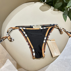 巴宝莉新款比基尼泳衣 😍🥰适合多种场景的游泳衣🏊♀️海边 游泳池 温泉 水上乐园 漂流都可以😌内搭也 巴宝莉新款比基尼泳衣 😍🥰适合多种场景的游泳衣🏊♀️海边 游泳池 温泉 水上乐园 漂流都可以😌内搭也