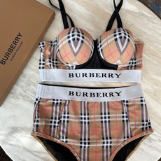 Burbbey巴宝莉高腰比基尼 带钢托硬包 👙❤️😍🥰适合多种场景的游泳衣🏊♀️海边 游泳池 温泉 水 Burbbey巴宝莉高腰比基尼 带钢托硬包 👙❤️😍🥰适合多种场景的游泳衣🏊♀️海边 游泳池 温泉 水